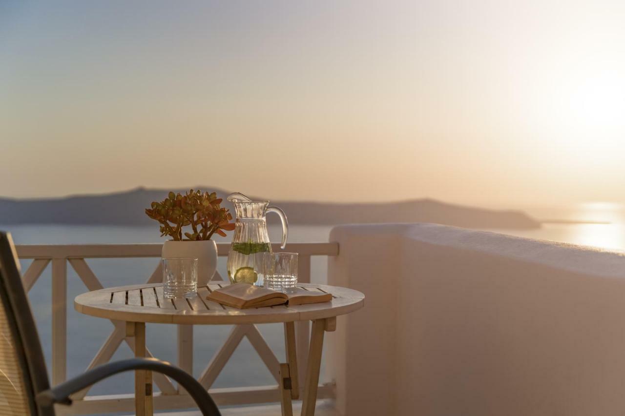 Mirabo Villas (Adults Only) Firostefani Buitenkant foto